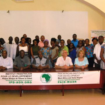 CAMEROUN – INSTITUT PANAFRICAIN DU DÉVELOPPEMENT : 40 NOUVEAUX ARTISANS ÉLECTRICIENS VONT TUTOYER LE MONDE DE L’EMPLOI ET DE L’ENTREPRENEURIAT.