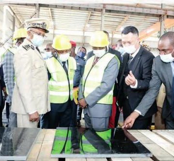 CAMEROUN-INDUSTRIE: UNE USINE DE TRANSFORMATION DE PIERRE EN CARREAUX À YAOUNDÉ